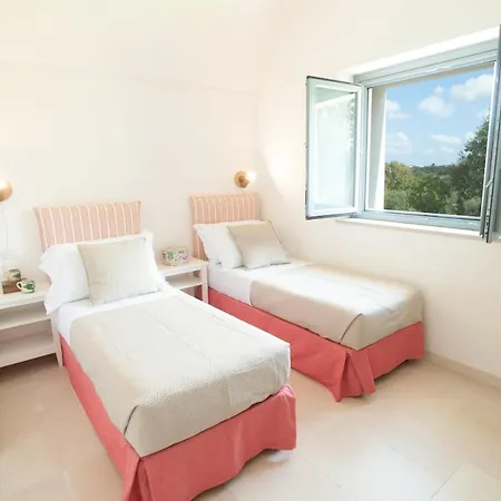 Helloapulia - Charming Trulli Almadari 奇斯泰尼诺