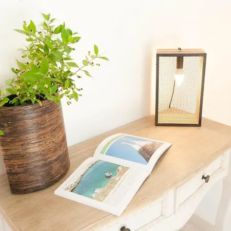 Helloapulia - Charming Trulli Almadari *